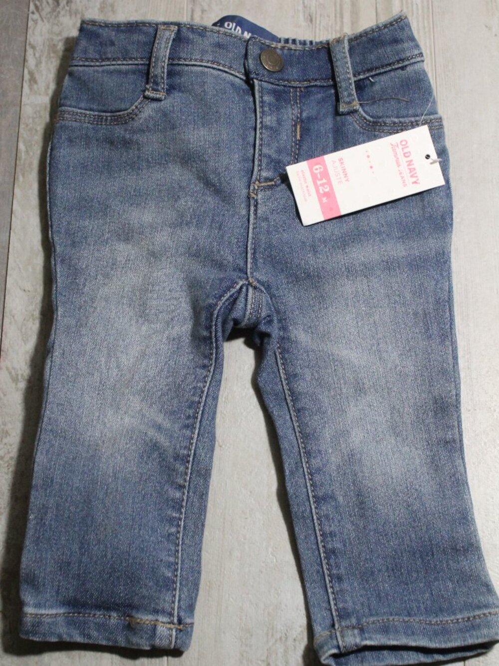 Old Navy Infant skinny Jeans with Tags 6-12 months